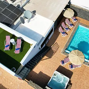 Aurelia-pool, Jacuzzi And Solarium Playa Blanca (Lanzarote)