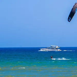 https://1-012-apartamentos-aguila-cercano-a-la-playa-y-al.hotelsinnerja.org